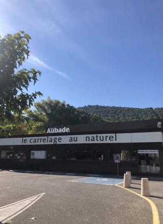 Garage Espace Aubade Comtat et Allardet Le Tholonet (Aix Carrelages) 0